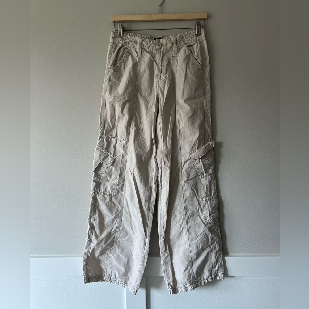 BDG Urban Outfitters Y2K Cargo Pants | Beige | Size Small